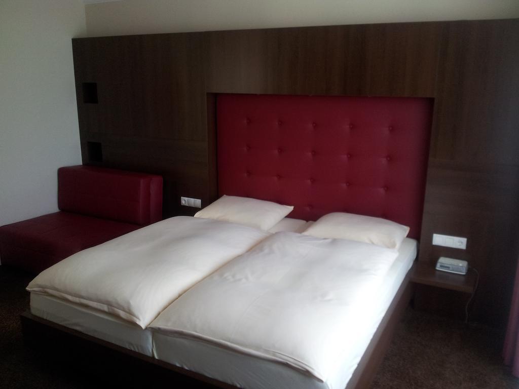 Hotel Villa Am Rhein Andernach Quarto foto